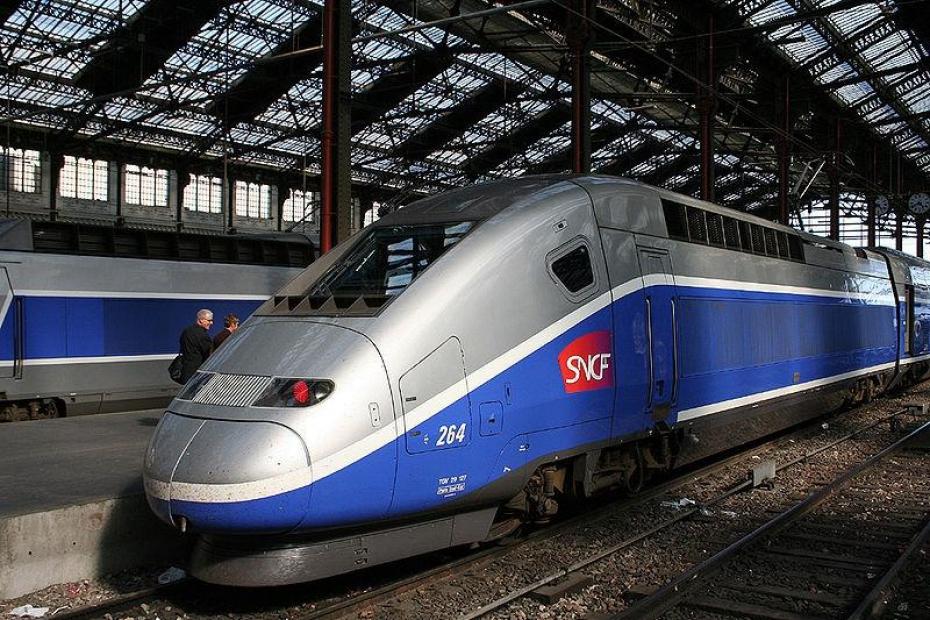 Trois mises en examen dans l'affaire du déraillement du TGV EST en 2015