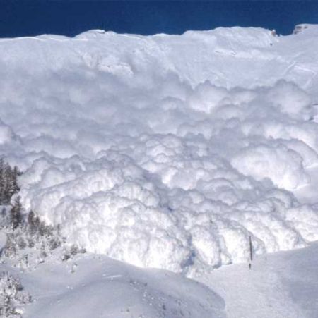 Un homme meurt dans une avalanche à Courchevel